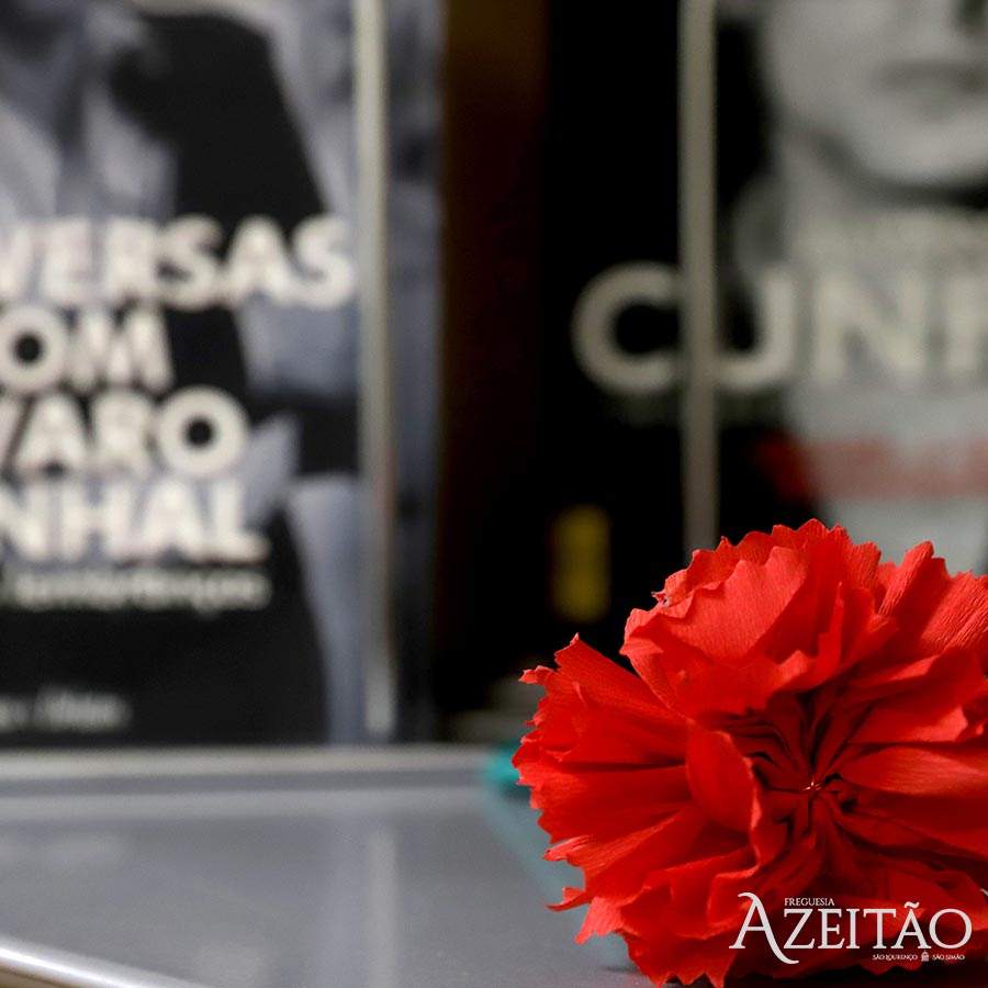 208 Comemorar_25_Abril_Através_Livros_2022-0
