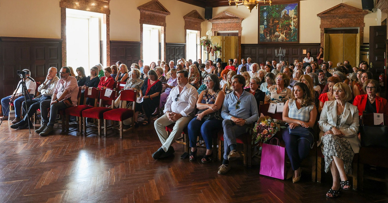 Livro-reúne-testemunhos-de-50-mulheres4